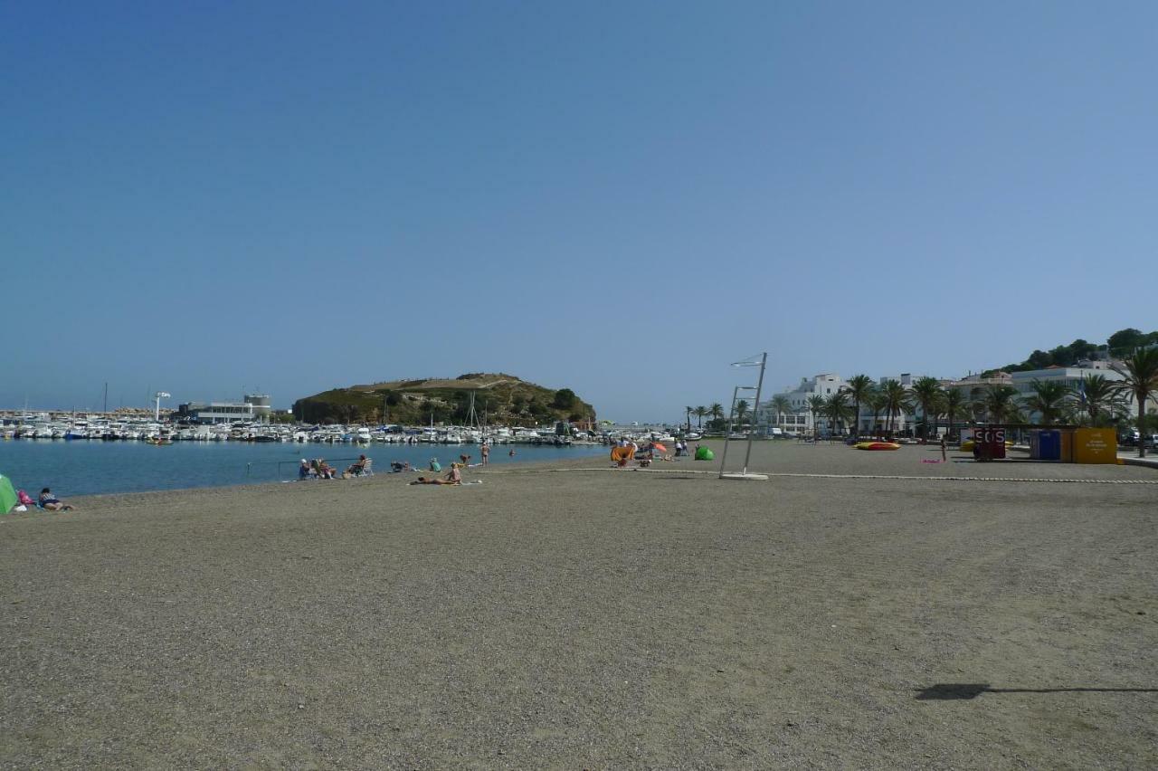 Platja Del Port Apartment Llanca Ngoại thất bức ảnh
