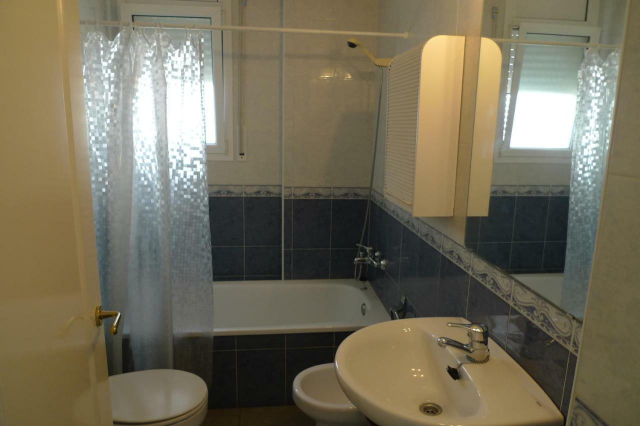 Platja Del Port Apartment Llanca Ngoại thất bức ảnh